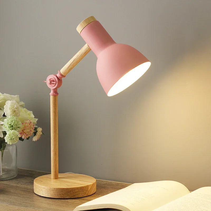 Bordslampa i Skandinavisk Stil med Justerbar Mekanism 1