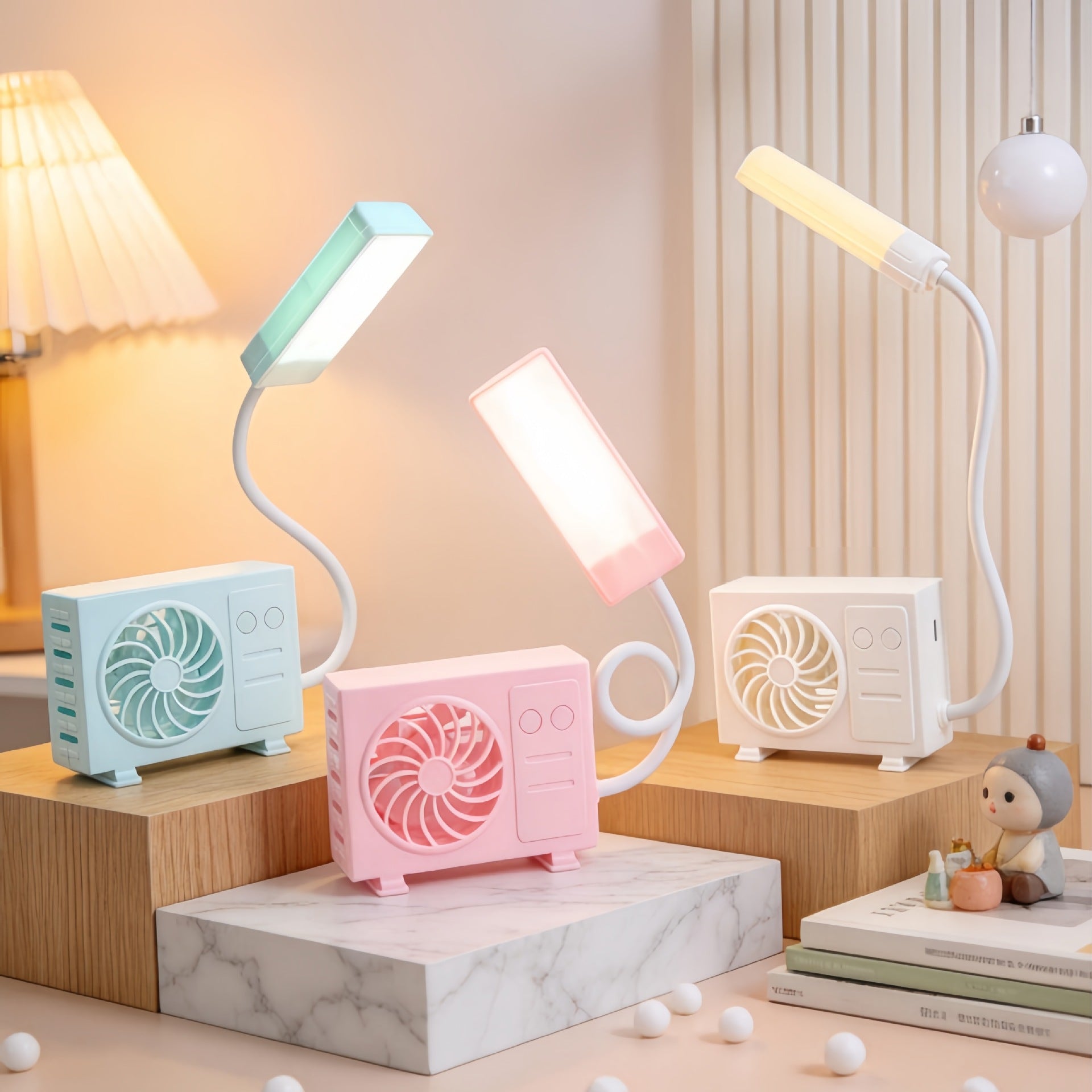 Bordslampa med USB-fläkt för kvinnor 3