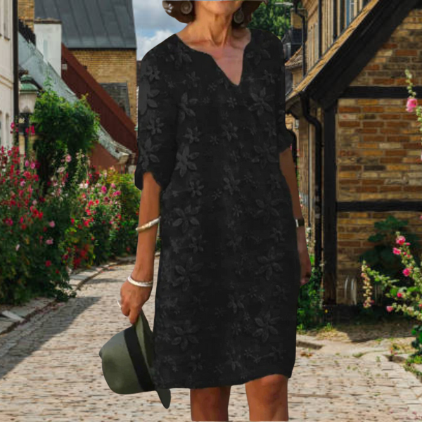 Damklänning med V-ringning och Blommönster 1