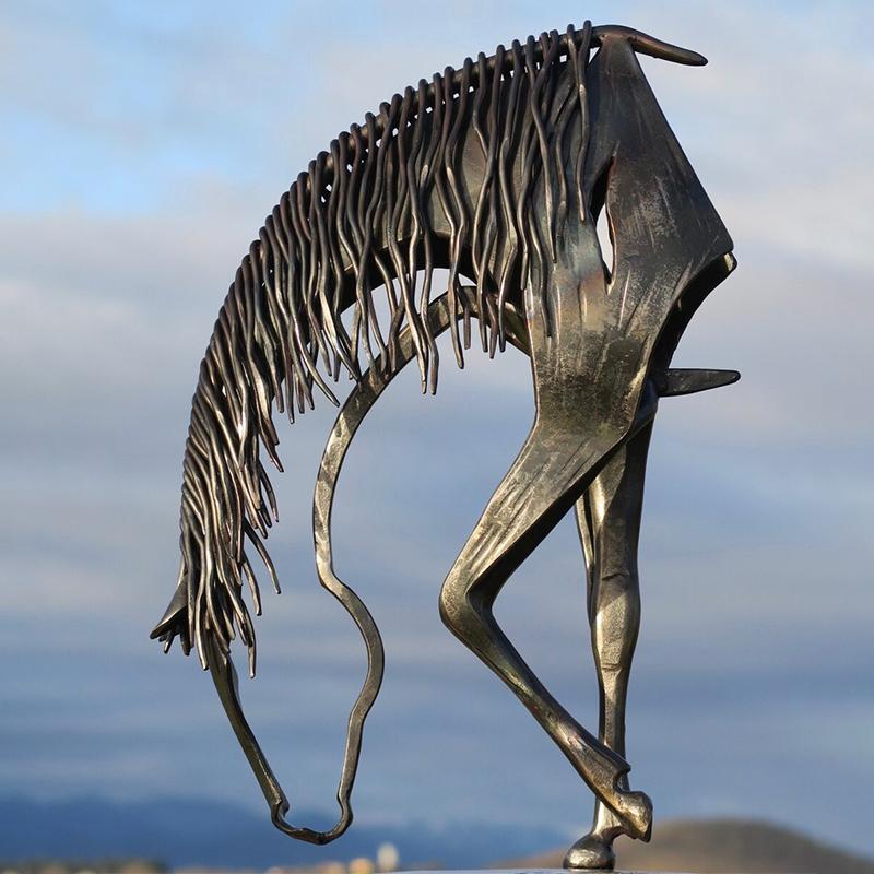 Dekorativ Hästskulptur för Trädgård 2