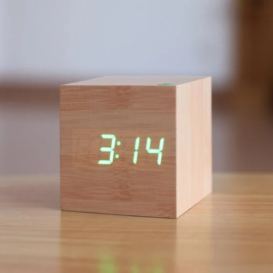 Digital Träklocka Modern Stil 3