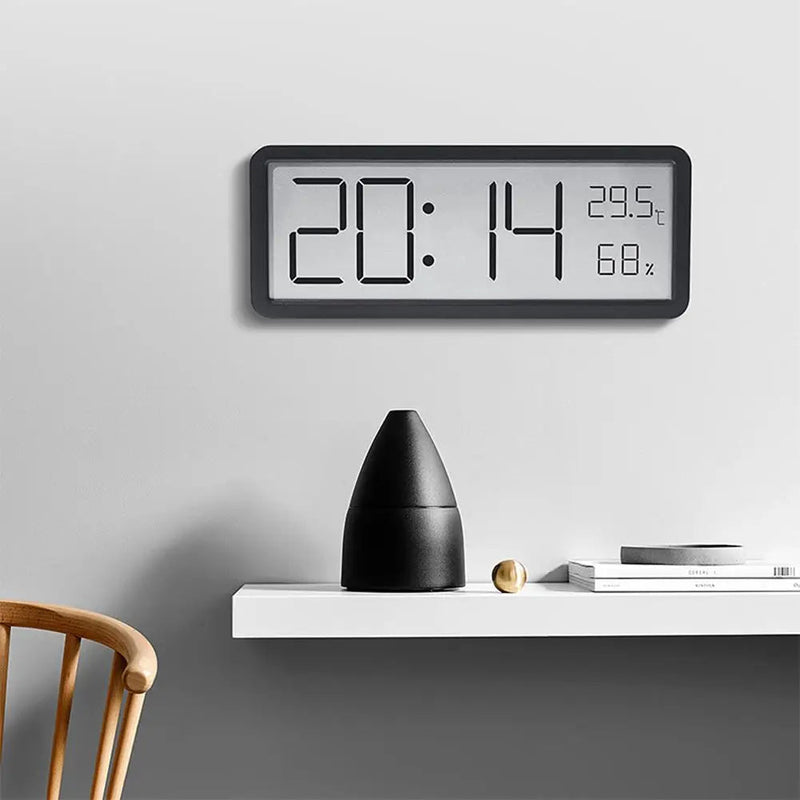 Digital Väggklocka med LED-display och Sensorer 1