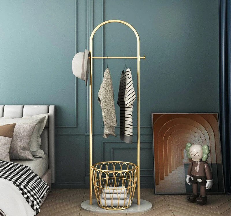 Fristående Klädhängare Hall med Guld Detaljer och Marmorbas 6