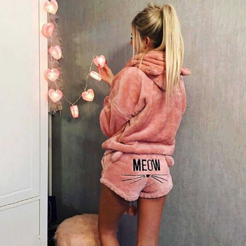 Pyjamasset med katten Warm Meow