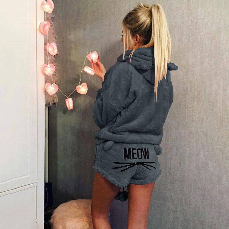 Pyjamasset med katten Warm Meow
