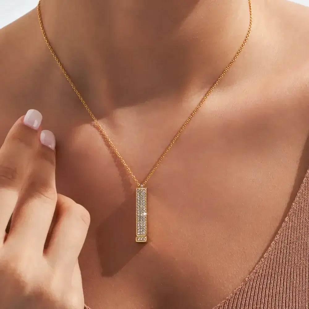 Halsband för kvinnor med elegant hänge 2