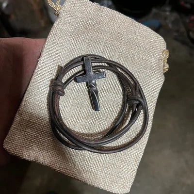 Handgjort Korshalsband med Justerbar Kedja 6