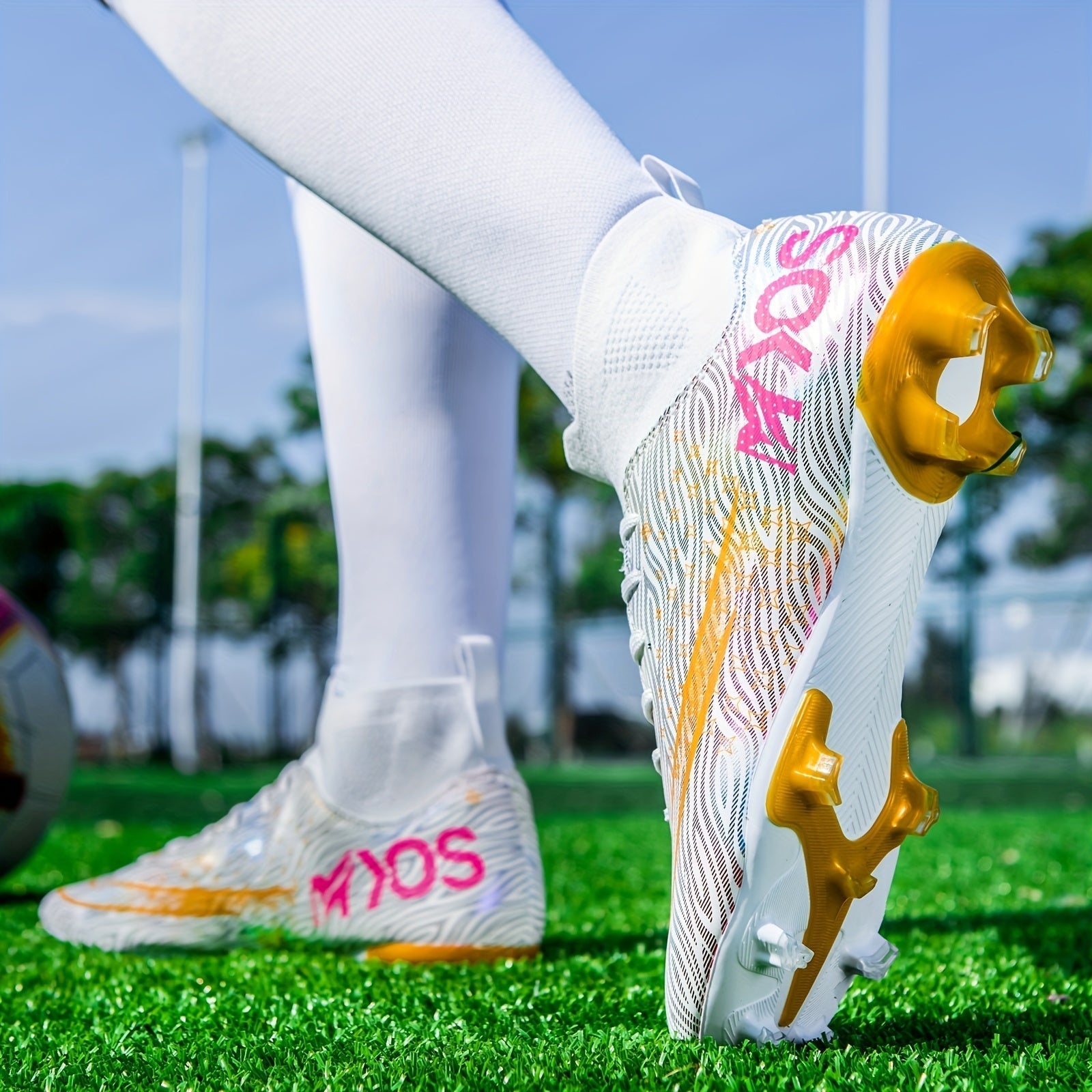 Herrfotbollsskor Dynamisk Design för Optimal Prestanda 1