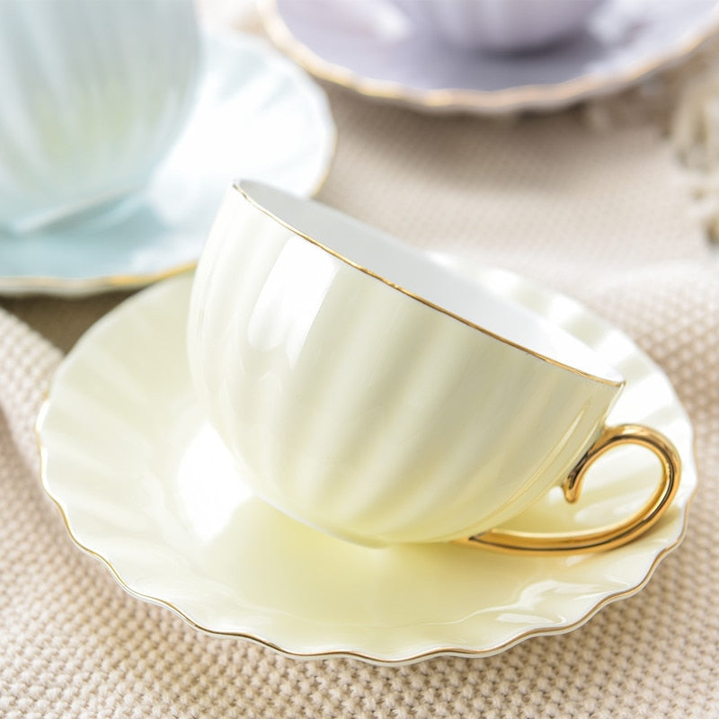 Kaffekoppar Med Fat Kreativ Design För Kaffeälskare 2