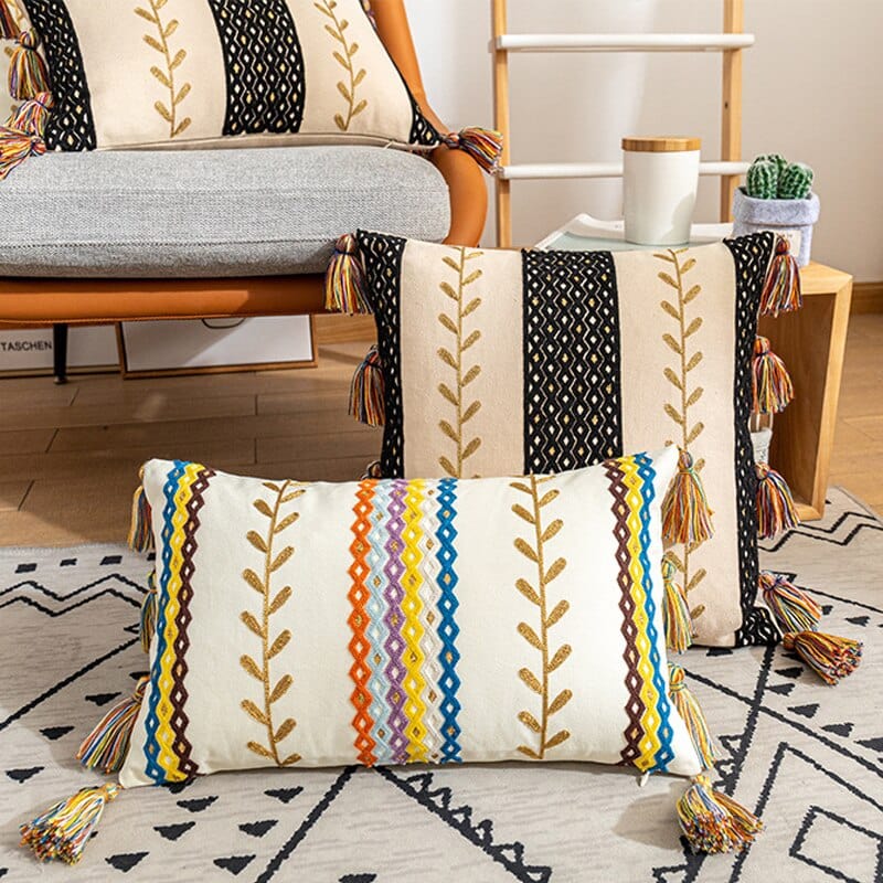 Kastkudde med Tofsar i Boho-stil 2