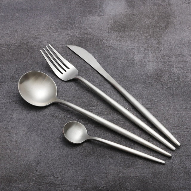 Köksbestickset i 4 delar för restaurangbruk 4