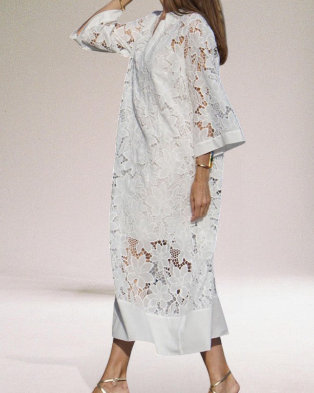 Kvinna Klänning i Spets med Tidlös Elegans 2