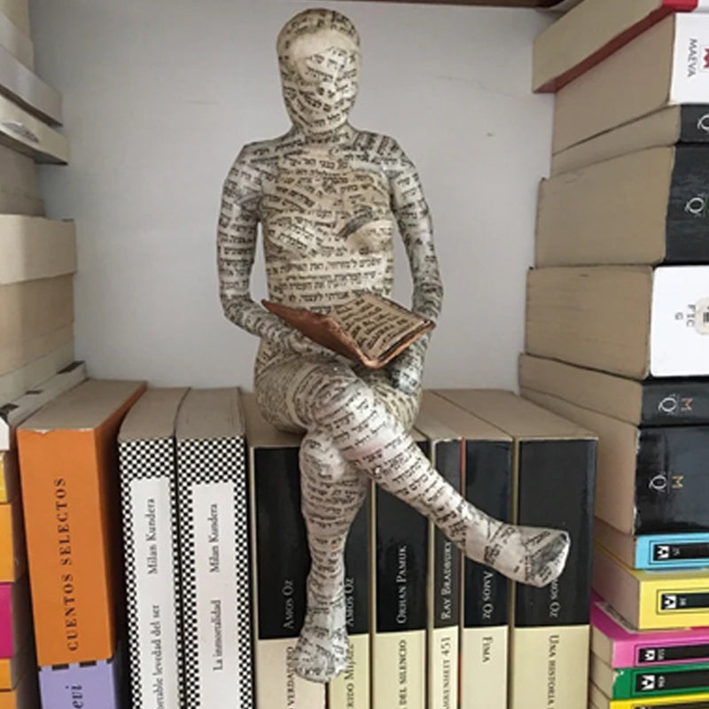 Kvinnlig Staty Ornament Läsande Dekoration 9