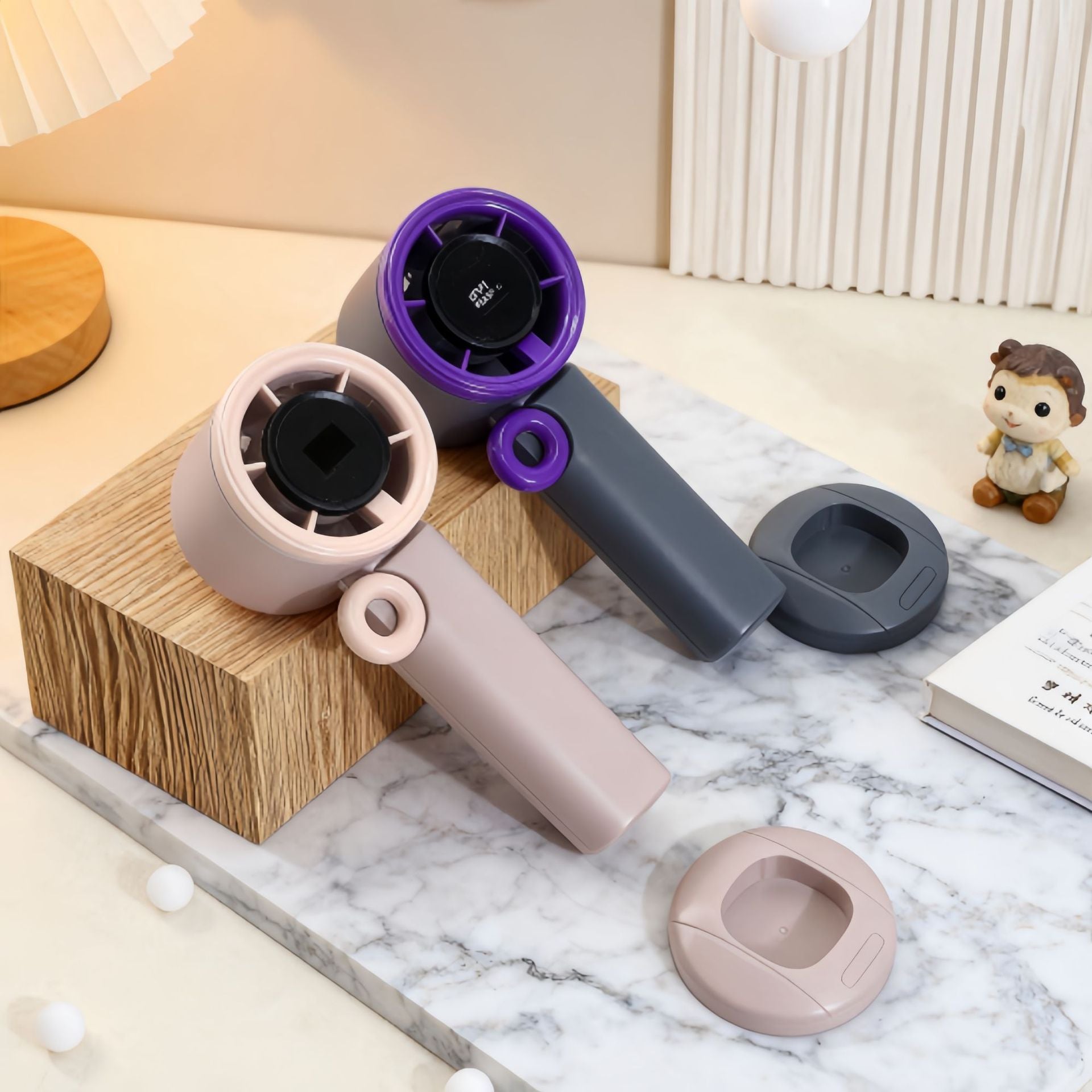 Kvinnors Bärbar Handfläkt med LCD-Skärm och Modern Design 2