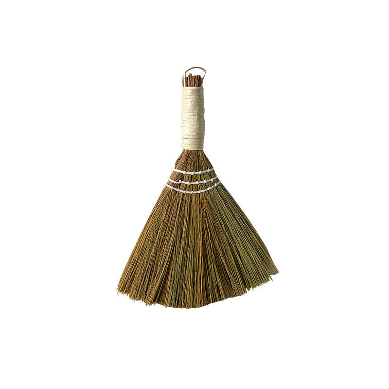 Kvinnors Handgjorda Kvast med Traditionell Design 9