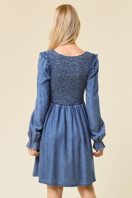 Kvinnors Mini Klänning V-Hals Smockad Denim 3