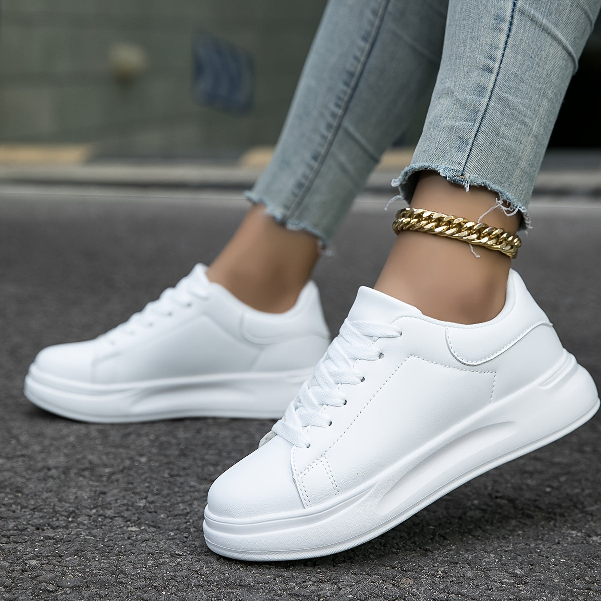 Kvinnors Sneakers i Vit Läder – Minimalistisk Casual Stil 2