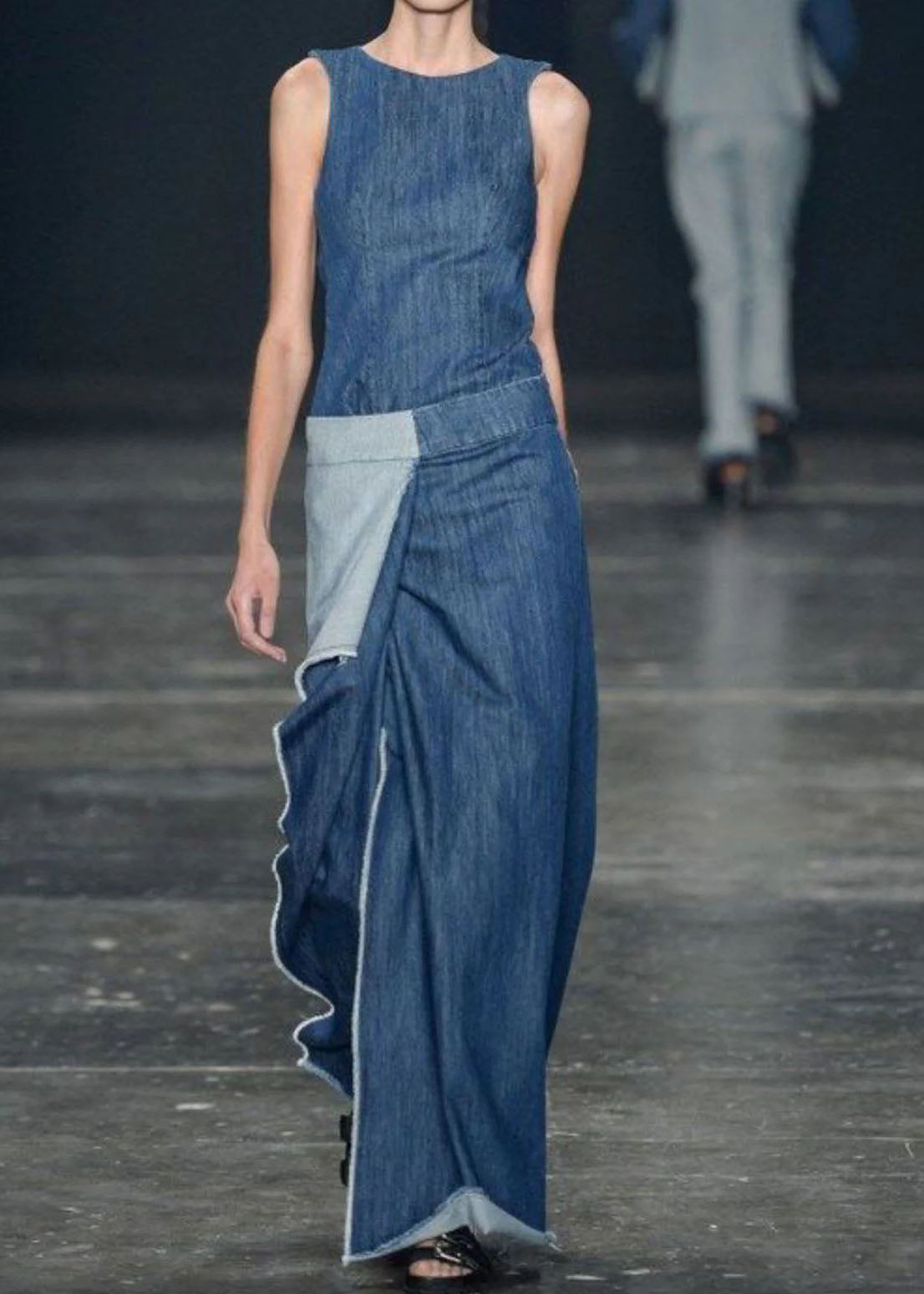 Lång Jeansklänning Dam med Volanger för Avslappnade Tillfällen 3