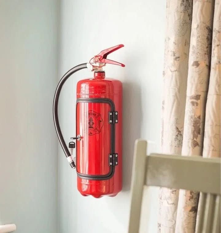 Minibar i Brandsläckardesign Diskret och Stilig 8