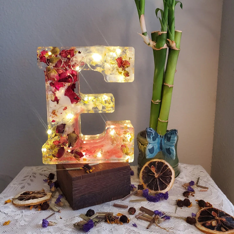 Nattljus med Torkade Blommor - Personlig Bokstav 3