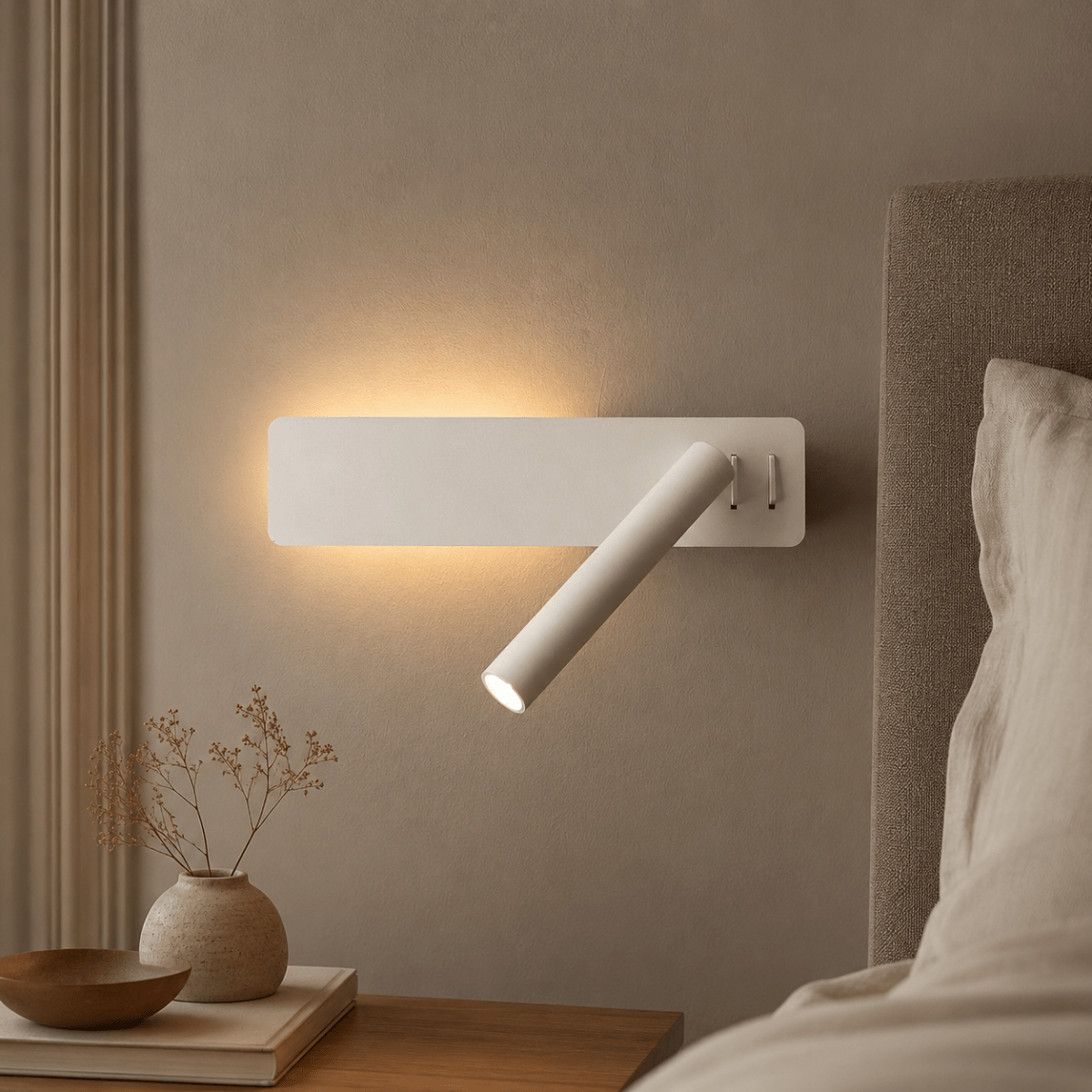 Roterbar LED-lampa för säng och läsning 0