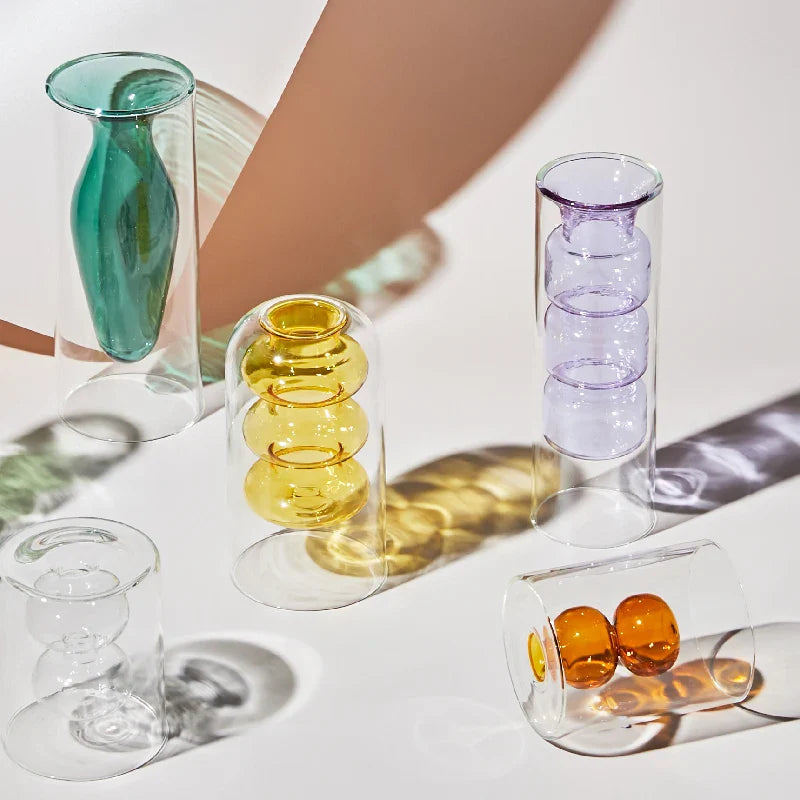 Skandinavisk Glasvas i Färgglad Design 2