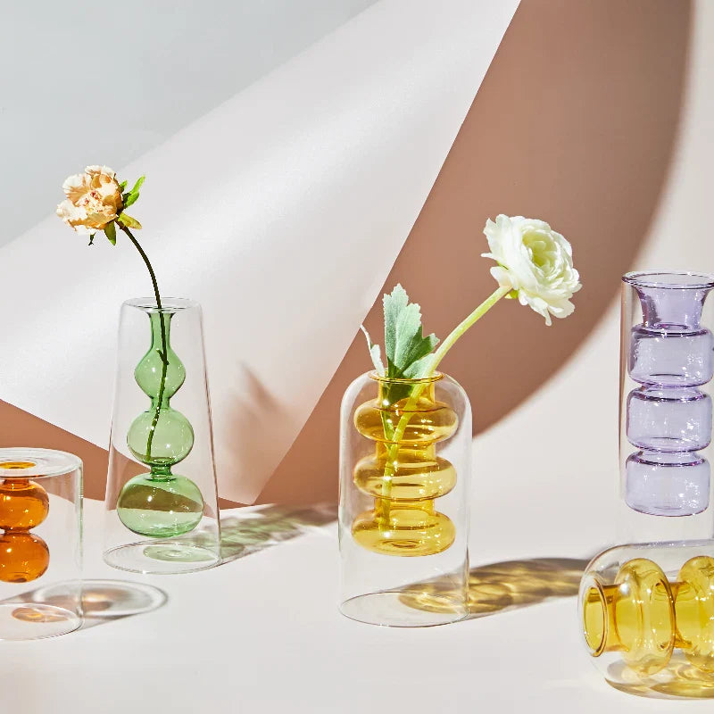 Skandinavisk Glasvas i Färgglad Design 3