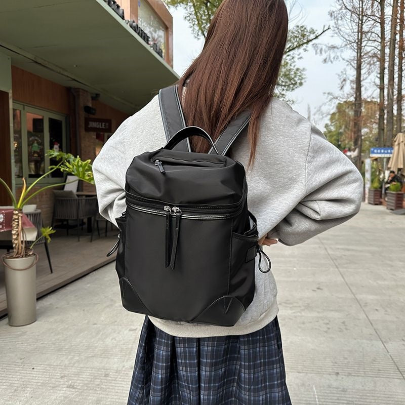 Unisex Ryggsäck Multifunktionell med Rymligt Huvudfack och Sidofickor 3