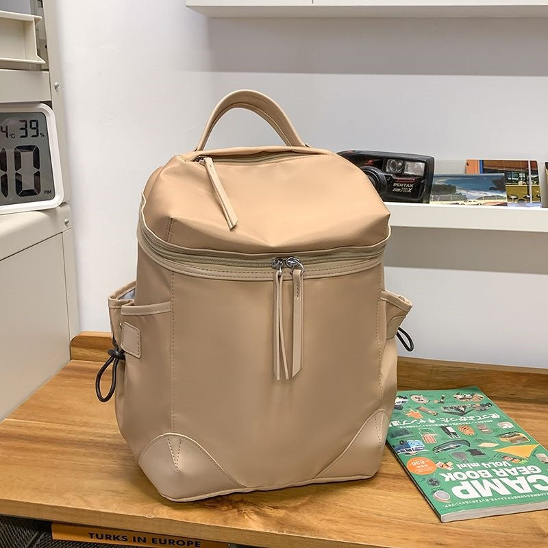 Unisex Ryggsäck Multifunktionell med Rymligt Huvudfack och Sidofickor 6