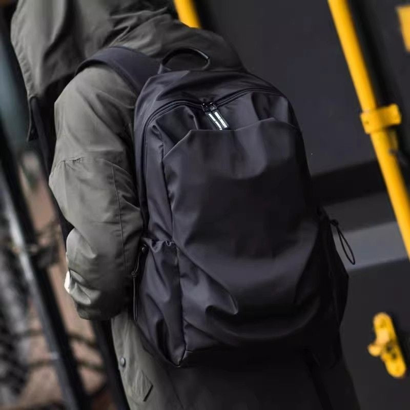 Unisex Ryggsäck med Flera Fack och Modern Design 0