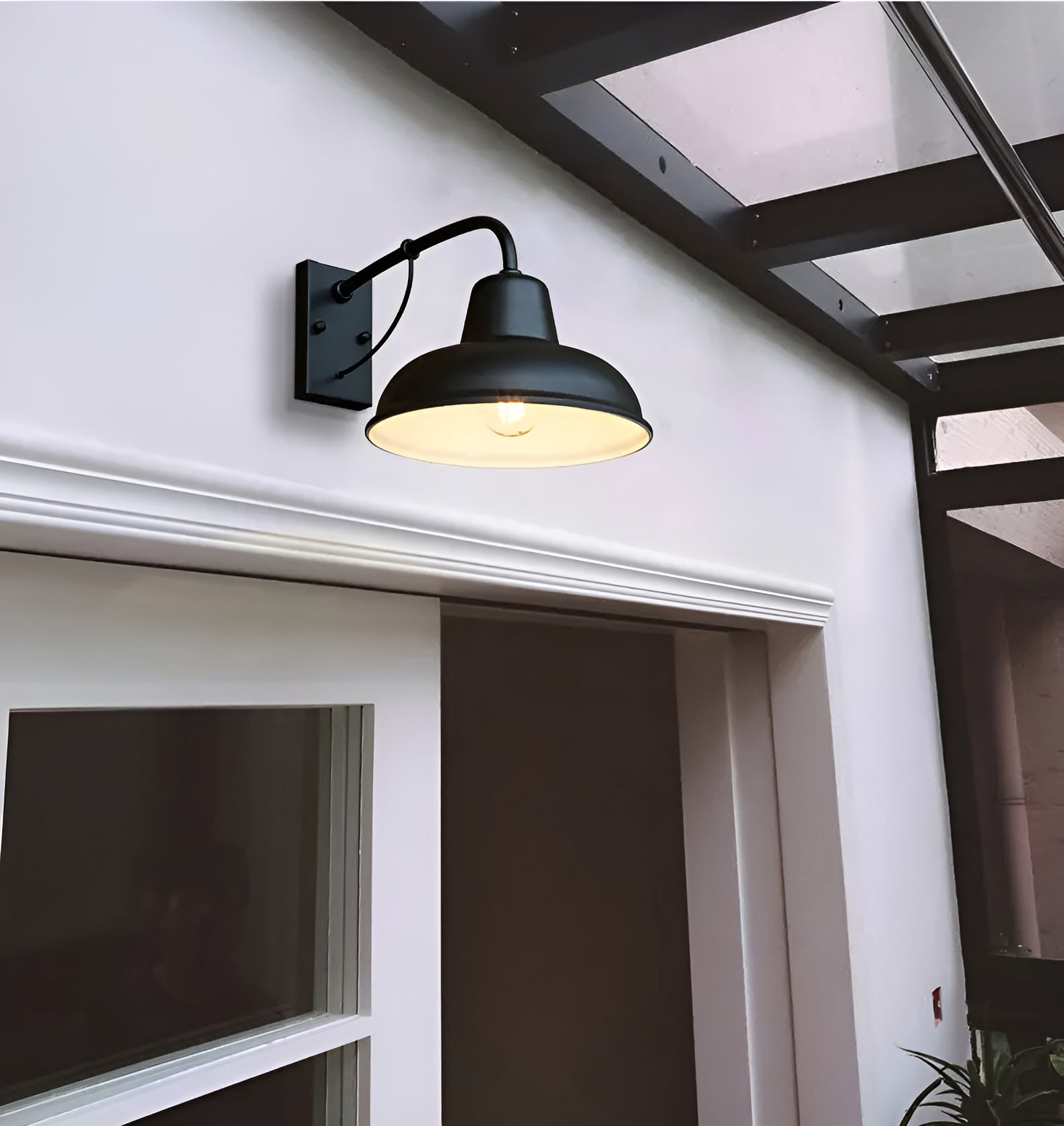 Vägglampa i Antik Stil med Industriell Design 3