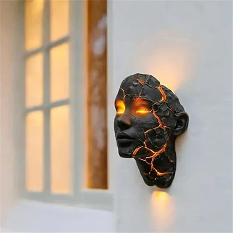 Vägglampa med Skulpturell Design av Mänskligt Ansikte 6