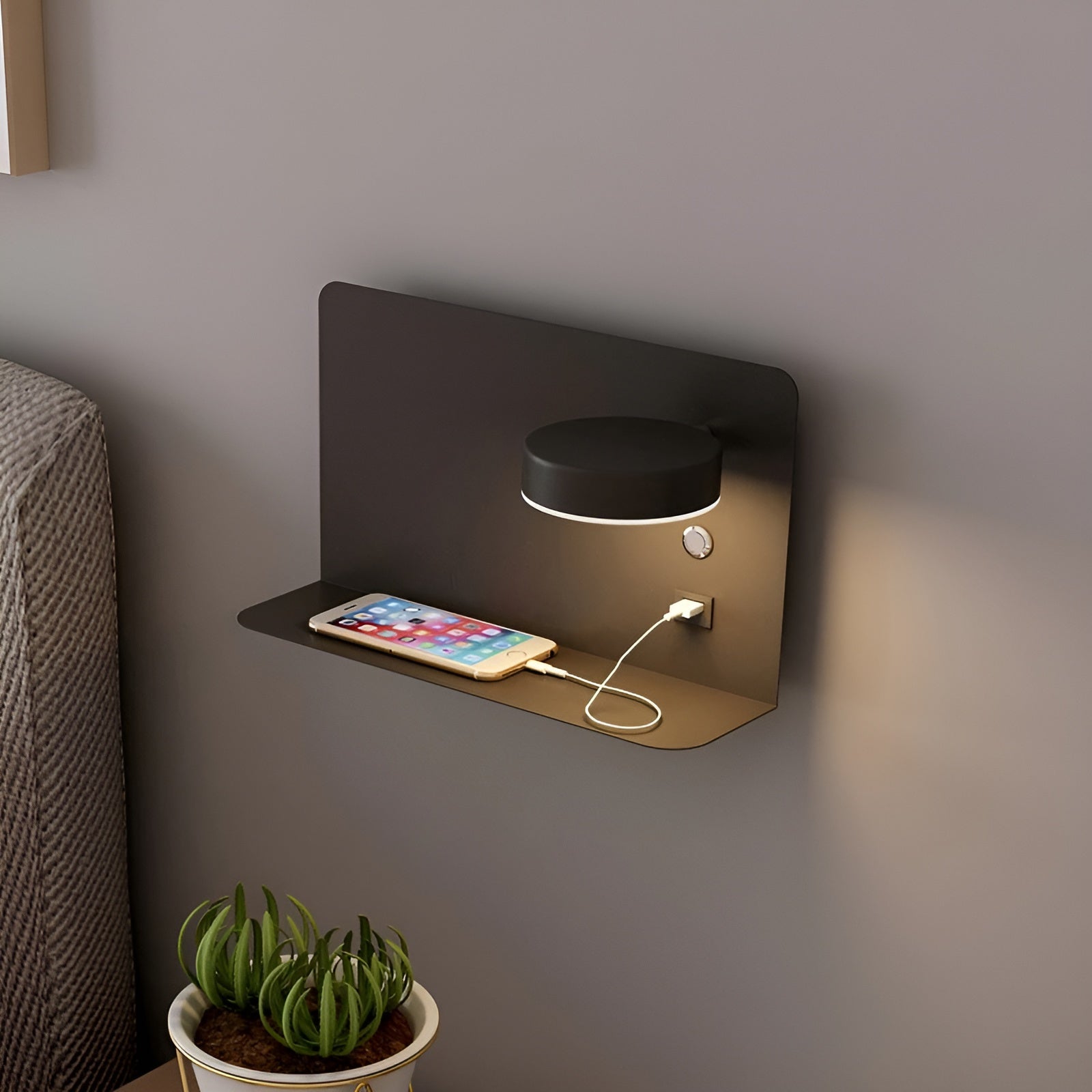 Vägglampa med USB-laddare och strömbrytare 1