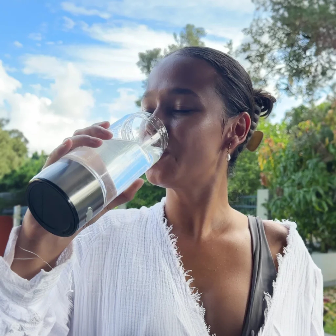 Vattenflaska i Glas med Innovativ Design 2