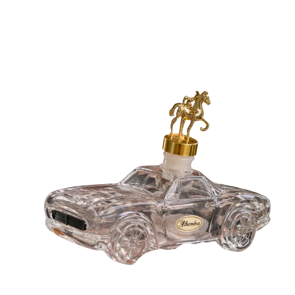 Whiskykaraff i Bilformad Design 0