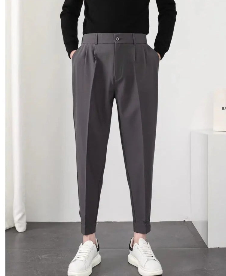 Plisserade avsmalnande blazerbyxor för herr