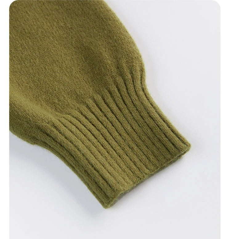 V-ringad damkofta med diagonal knapp