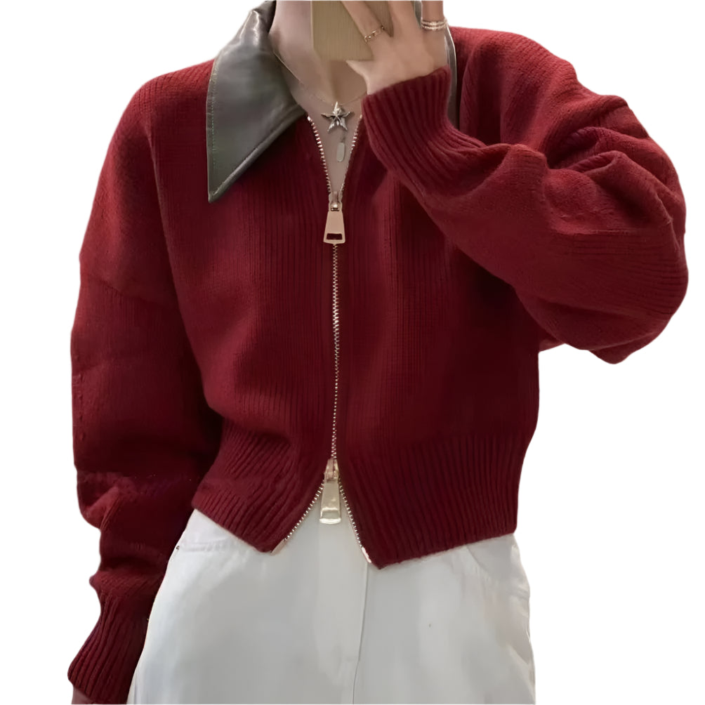 Stickad tröja i läderkrage för kvinnor