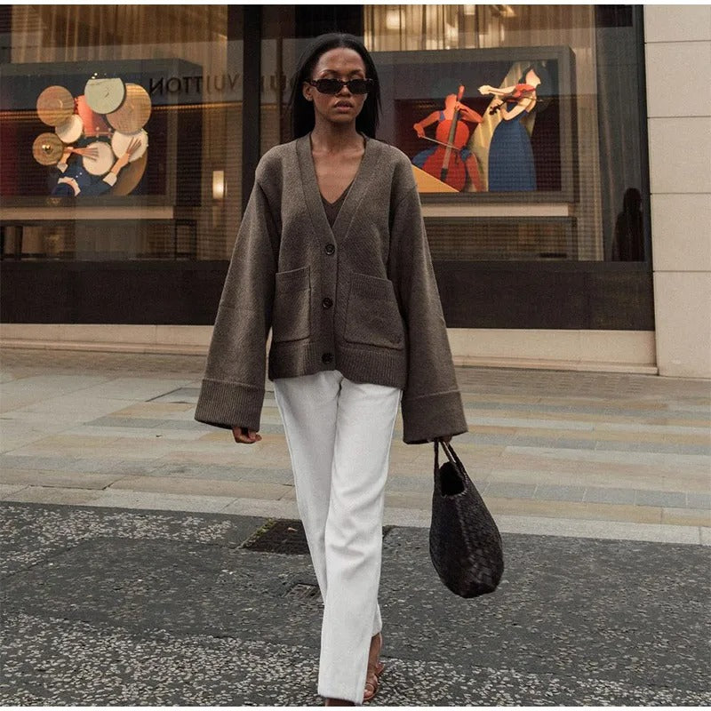 Solid V-ringad damkofta med ficka