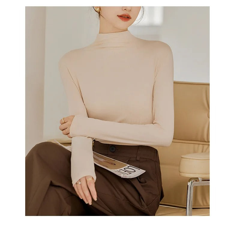 Långärmad T-shirt med hög krage för kvinnor