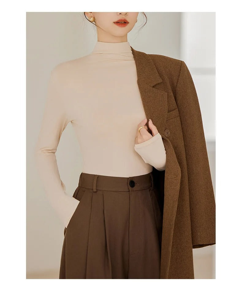 Långärmad T-shirt med hög krage för kvinnor