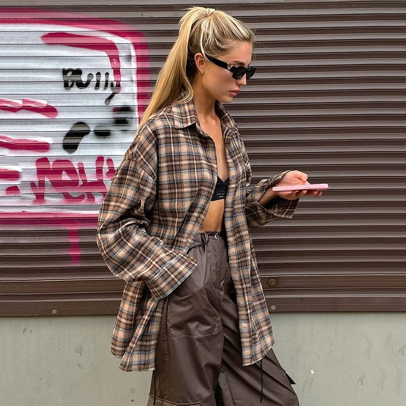 Dam vintage rutig långärmad blus