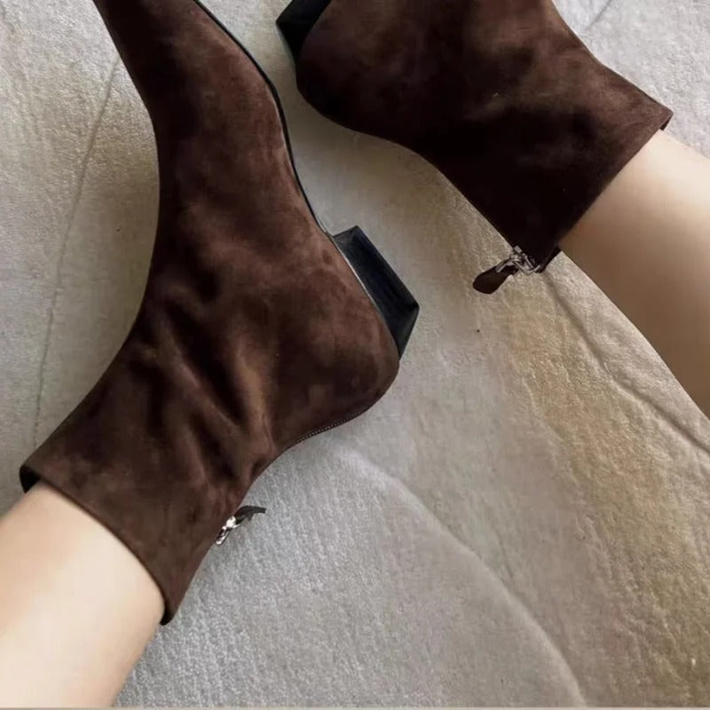 Ankelkängor i mocka för kvinnor