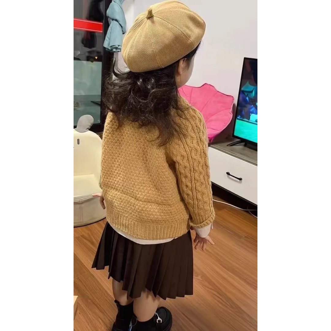 Stickad bomullströja för barn