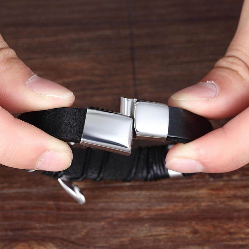 Herrarmband i läder - tidlös och stilren accessoar