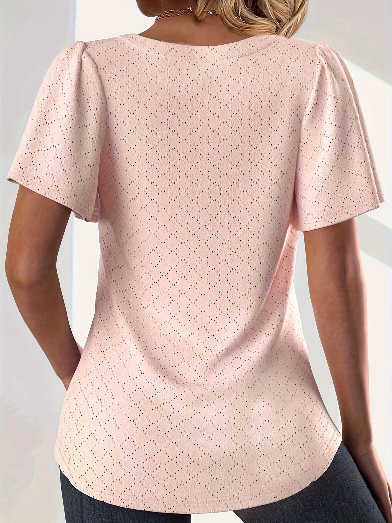 Damblus med volangärmar och hål