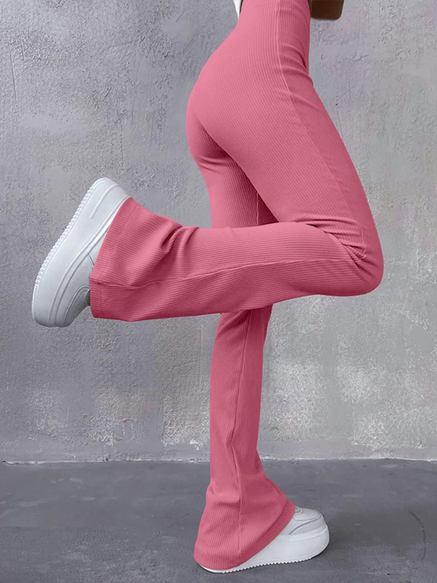 Ribbade byxor med hög midja för dam