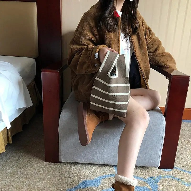 Handgjord stickad tygväska för kvinnor