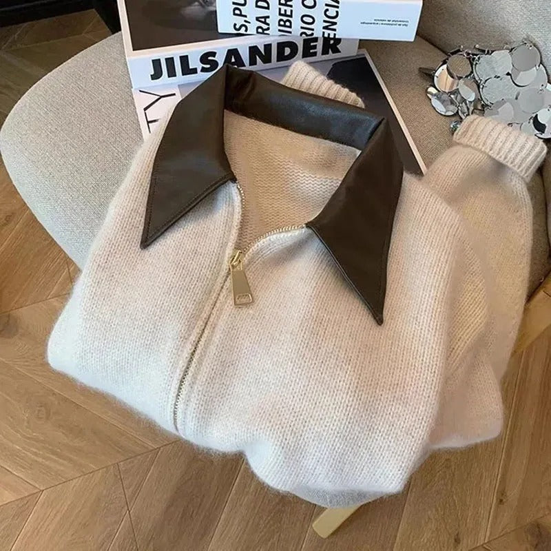 Stickad tröja i läderkrage för kvinnor