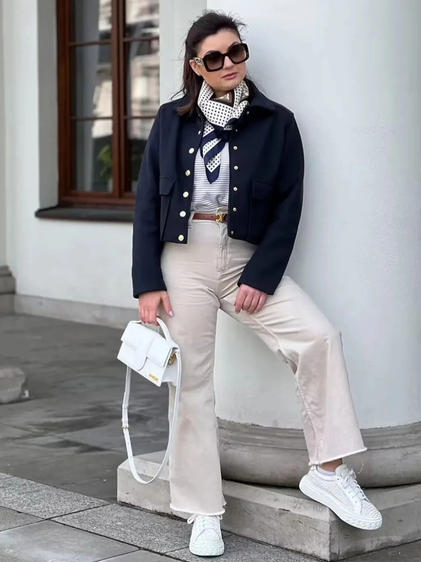 Croppad bomberjacka för kvinnor